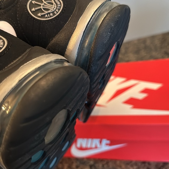 Nike air Max Uptempo Black and White Sneakers EUC 10 - Picture 10 of 17